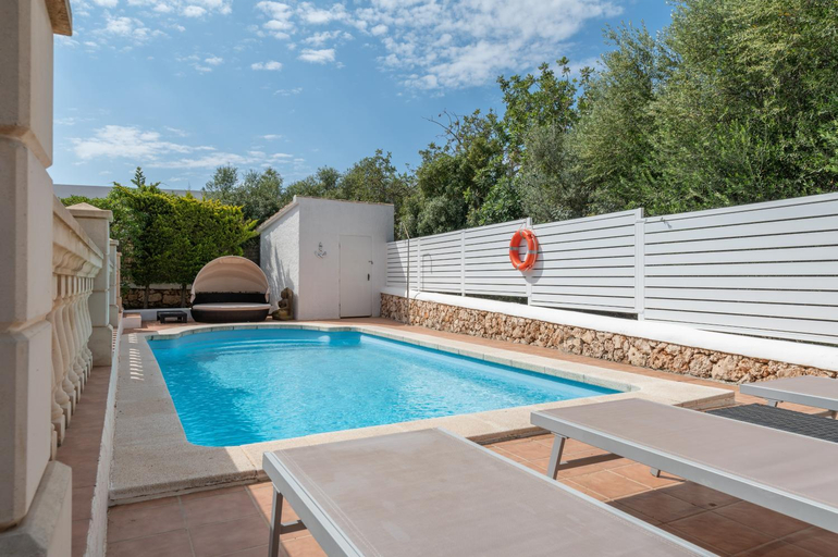 Others 3, Villa Luca, Baleares