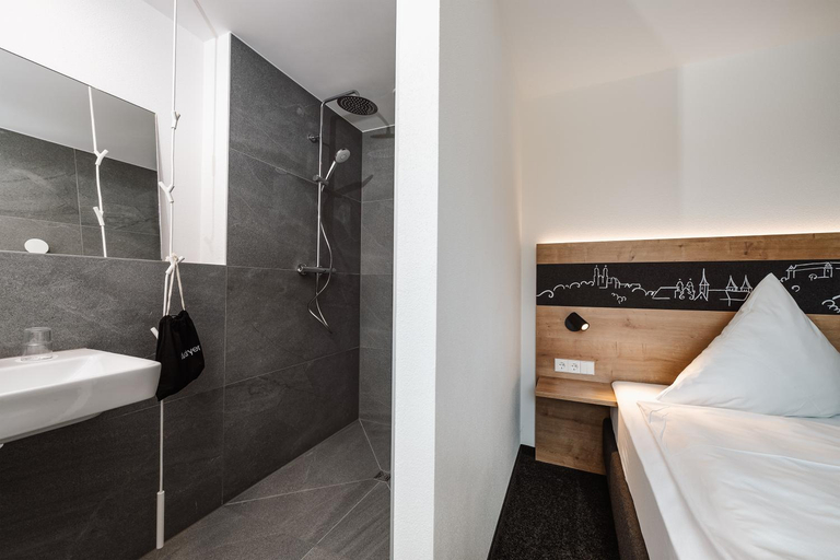 Bedroom, Hirsch - Das Ellwanger Landhotel, Ostalbkreis