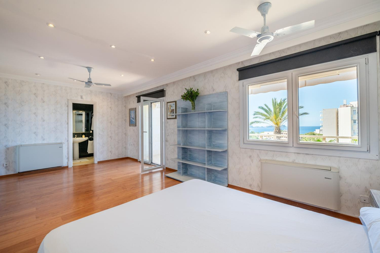 Bedroom, Villa Quesada, Baleares