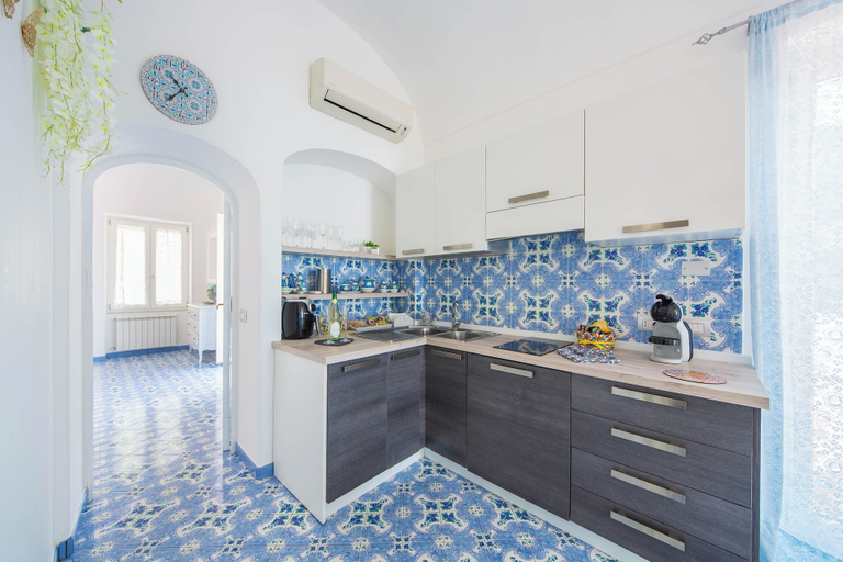 Private kitchen 4, YourHome - Lorena Maria House Positano, Salerno