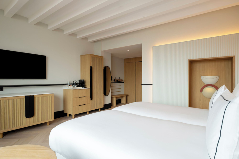 Room 5, Urban Hive Madrid, Madrid