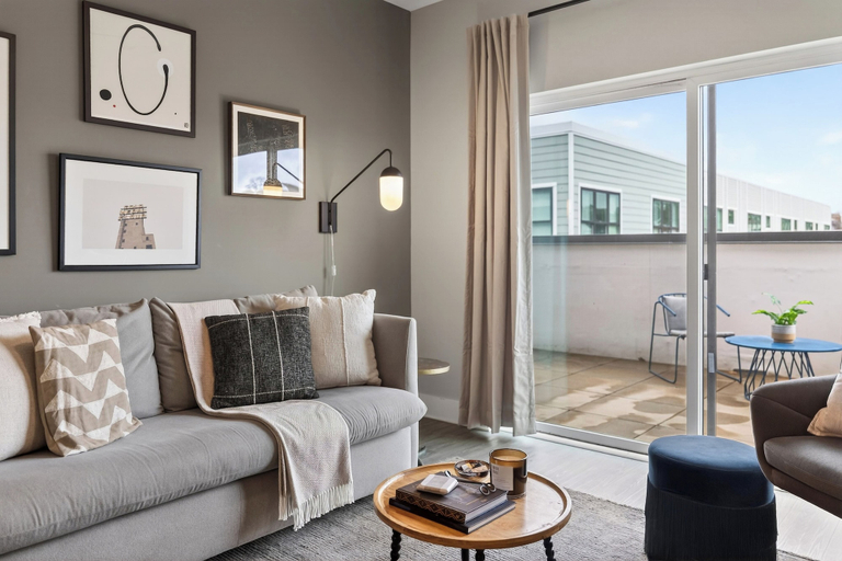 Living area 2, Belcourt by AvantStay, Davidson