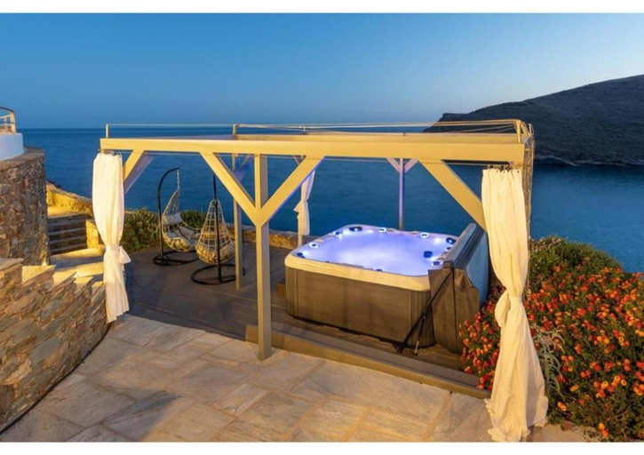 Others 2, Blueros - Grey Suite, South Aegean