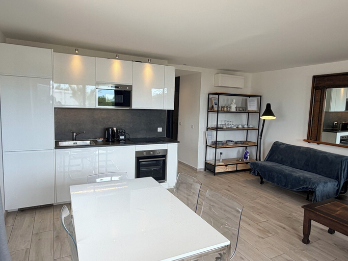 Living area 2, Mer et soleil appartements, Var