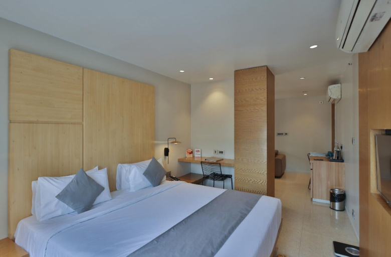 Room 4, OMAAXE MARVEL, Jaipur