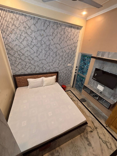 Room 4, Hotel Shivsaran Purnia, Purnia