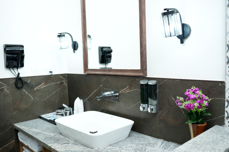 Bathroom 5, TGI Redolent Resort & Spa, Kodagu