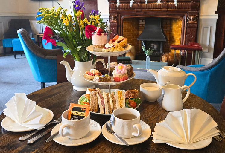 Food & Drinks 5, County Hotel, Cumbria