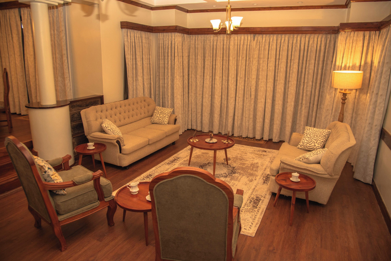 Living area 3, Mt. Kenya View Villa 5BR Ensuite Guest Wing, Tetu