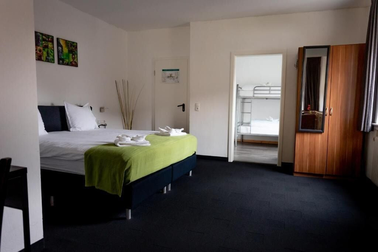 Bedroom 3, Hotel Tiefenhagen Sauerland, Olpe