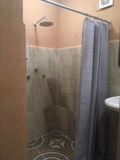 Bathroom 2, Rio Y Mar, Progreso