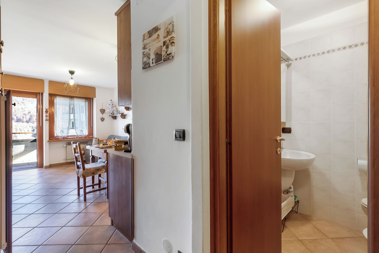Interior, Wolf & Deer Apartment Ski-in Ski-out 250m, Torino