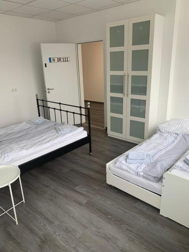 Bedroom 1, DRIVER ROOMS, Nürnberg
