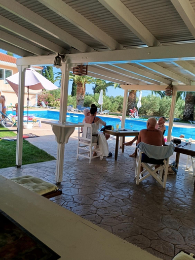 Food & Drinks, Helena Inn Kefalonia, Ionian Islands