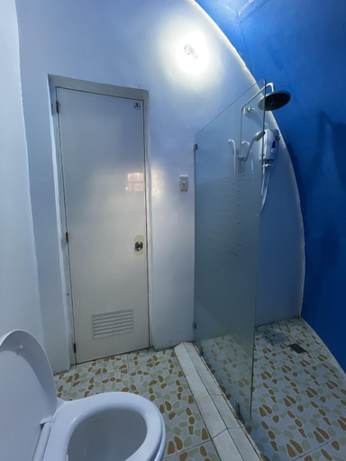 Bathroom 4, Binubusan Beach Hotel & Resort, Lian