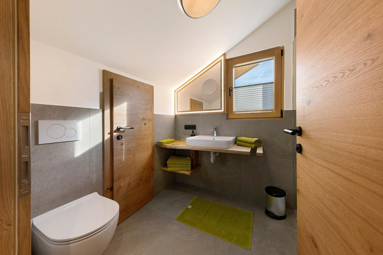 Bathroom 3, Apartments Schlernheim, Bolzano