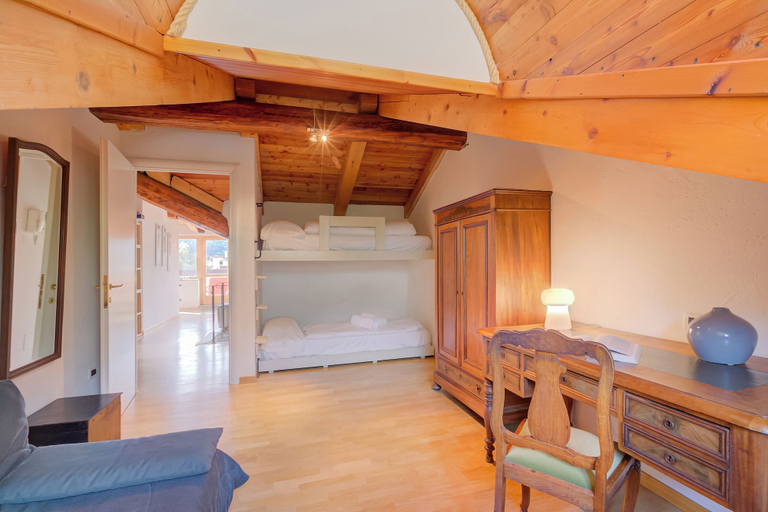 Room 3, Sunny Penthouse With Mountain View, Torino