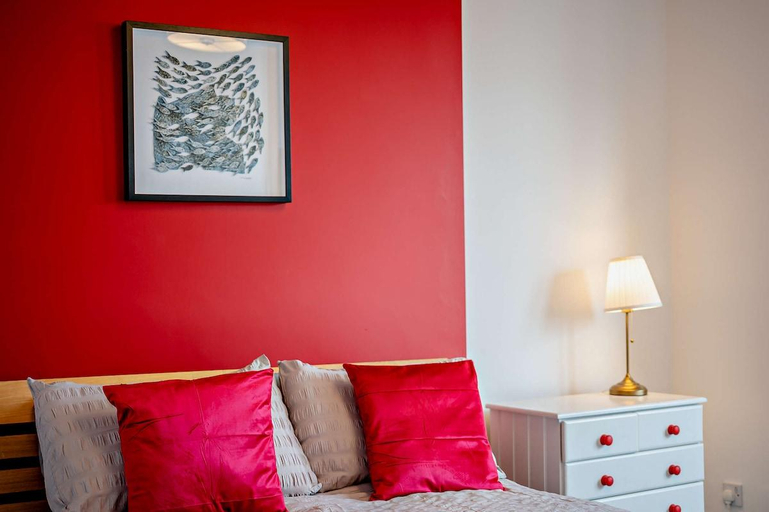 Bedroom 4, Dizzy Hights Spacious Swanage House Sleeps 10, Dorset