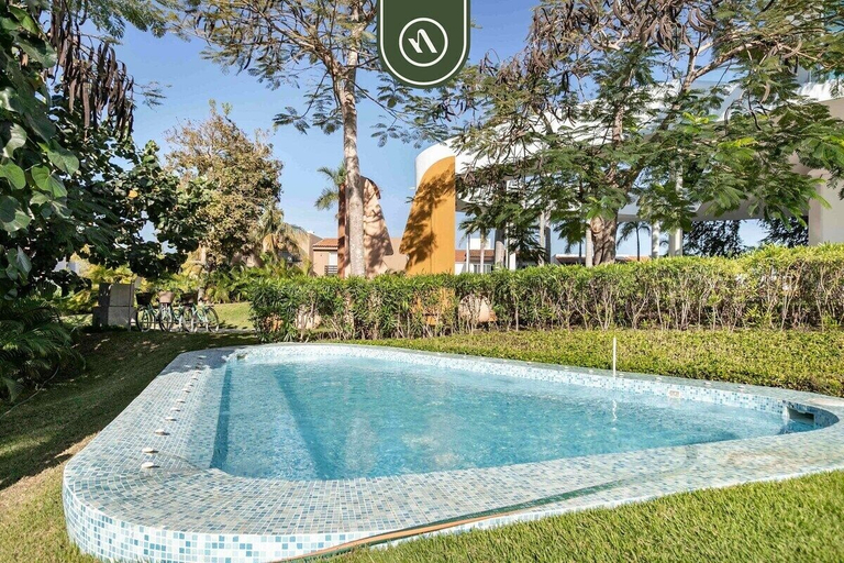 Pool 3, Luxury 3 BR Condo - Beach Access 1 Block Away, Compostela