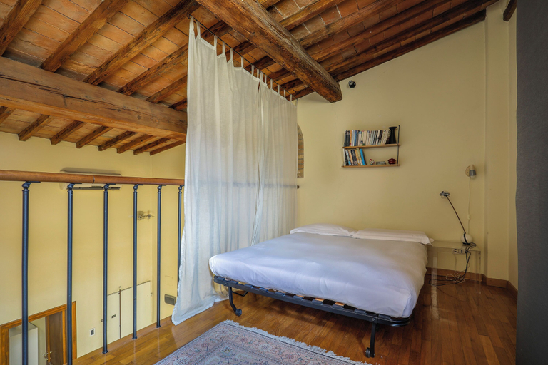 Bedroom 2, Charming Apartment in Oltrarno, Florence