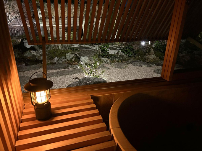 Bathroom 2, Tetsu-juro (Kyukokukuni) | Himeji Castle's Ouzashiki, 400-Year-Old Inn, Ichikawa