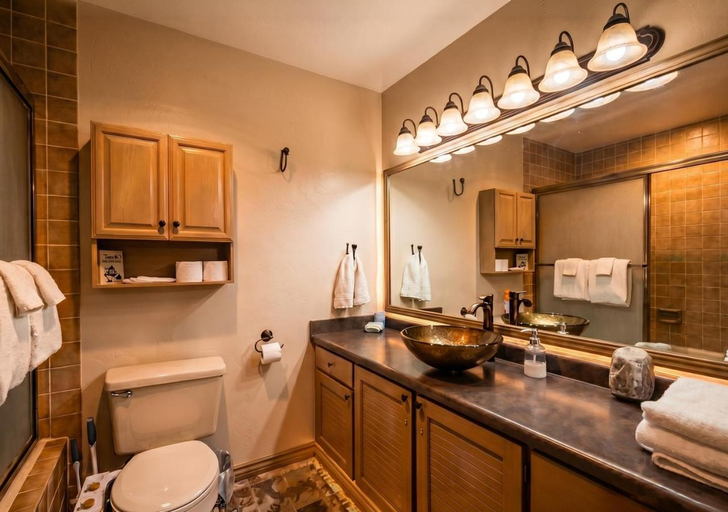 Bathroom, Mountain Getaway and Pool at Brian Head Ski Resort, Iron
