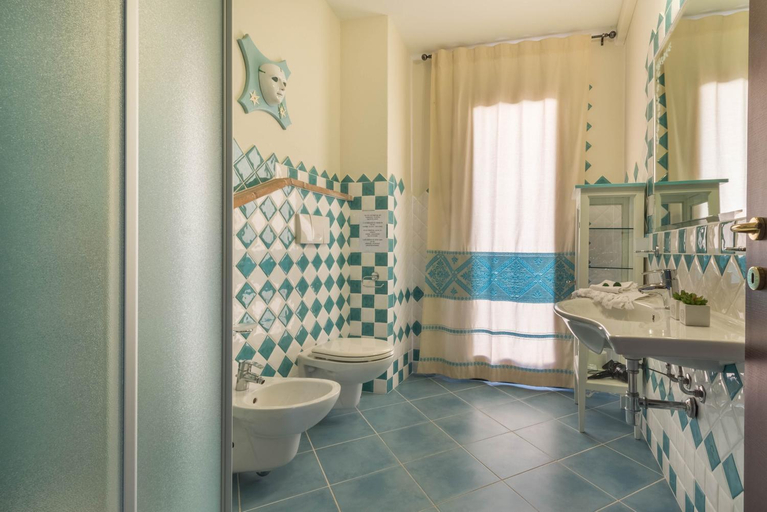 Bathroom 4, Villa Sabbia D'oro, Cagliari