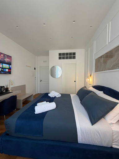 Room 2, The Silk Rooms B&B, Reggio Di Calabria