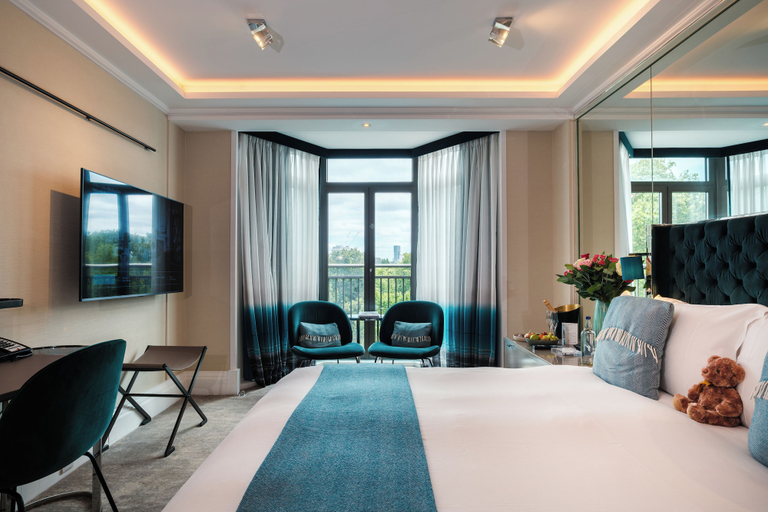 Bedroom 2, The Athenaeum Hotel & Residences, London