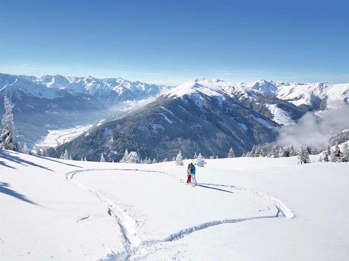 3, Family Apartment near Wildkogel Ski-lift, Zell am See