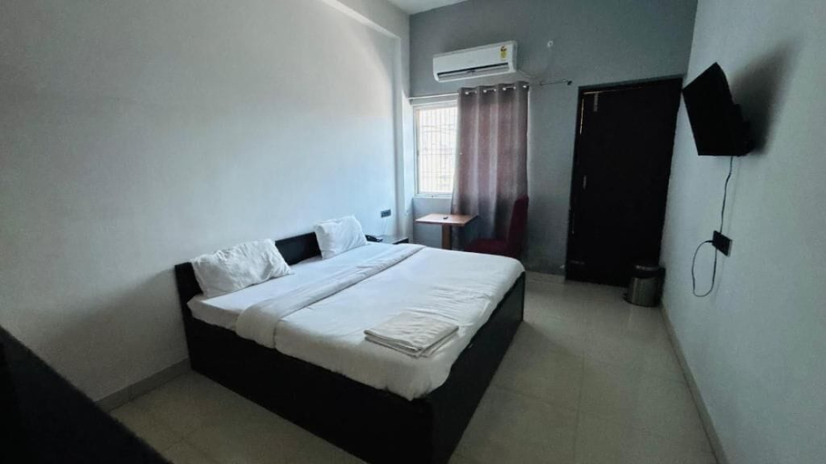 Room 4, HOTEL SHIVAM GRAND INN, Gorakhpur
