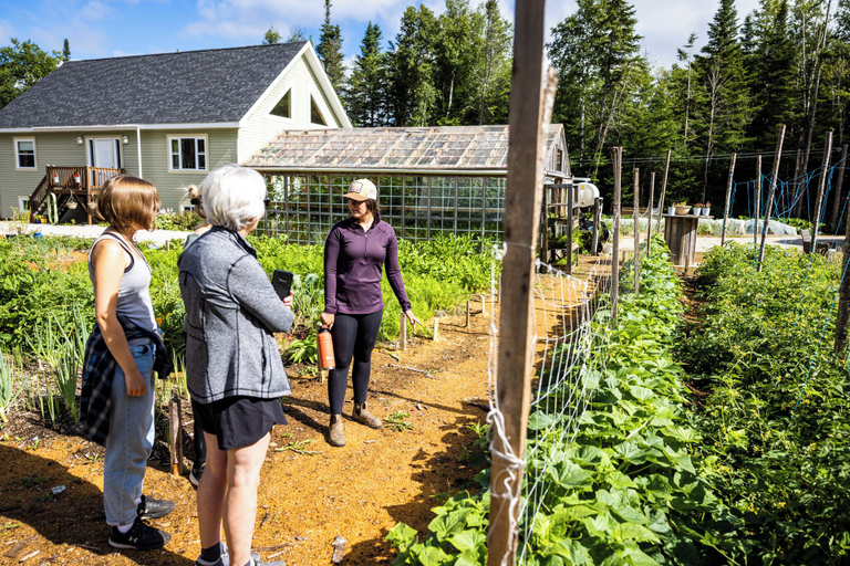 Exterior & Views, Upper Humber Settlement A FarmStay BNB, Division No. 5