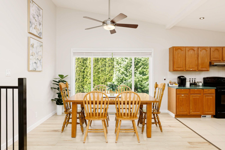 In-room dining, The Forest Pedal House, Squamish-Lillooet