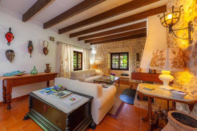 Others 5, Villa Can Curt, Baleares