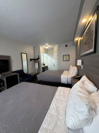 Bedroom 3, Quality Inn Lake City, Columbia