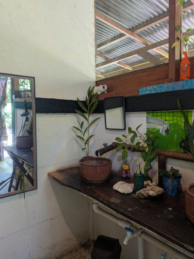 Bathroom 3, Smile Jungle Hostel, Talamanca