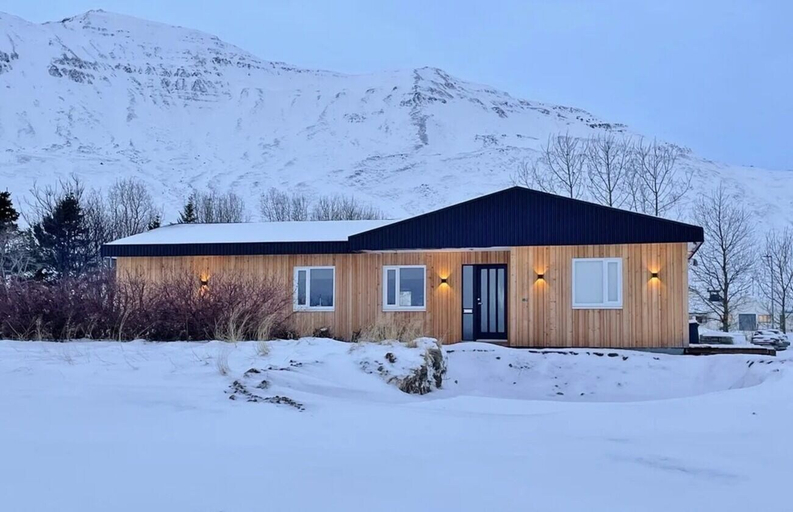 Primary image, Krossar Northern Luxury Lodge, Dalvíkurbyggð