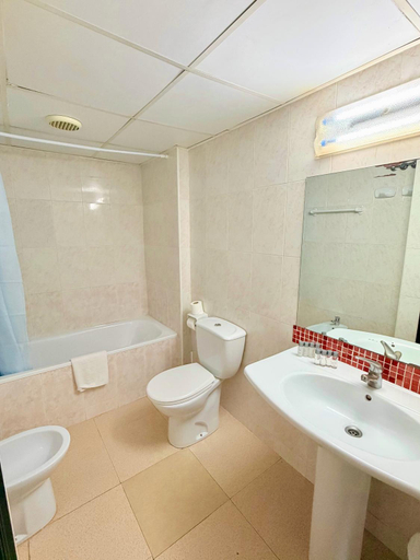 Bathroom 4, Apartments Lloret Sun, Girona