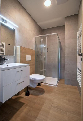 Bathroom 2, Restaurace a penzion Racek, Kladno