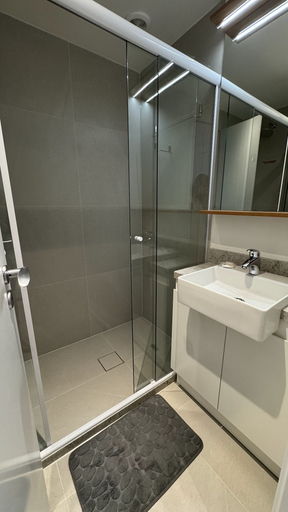 Bathroom 3, Charlie Skyline Moinhos, Porto Alegre