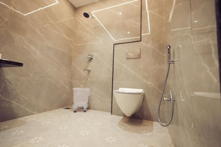 Bathroom 5, HOTEL VANSHI VAT, Varanasi