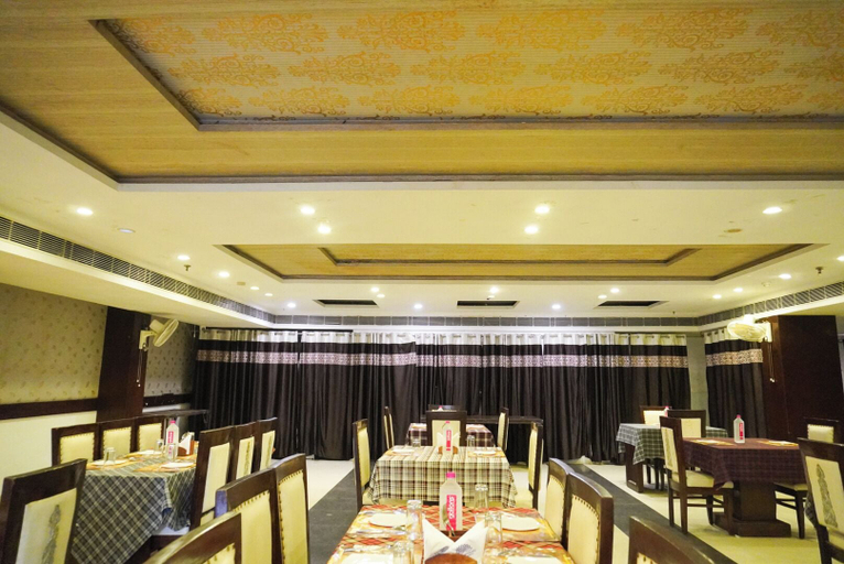 Food & Drinks 5, Goyal Hoteliers - The Hotel Samovar, Agra