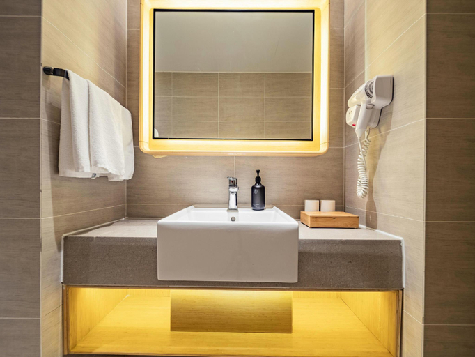 Bathroom 4, JI Hotel Chengdu East Street Taikoo Li, Chengdu