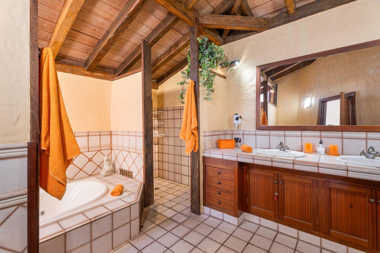 Bathroom 4, Finca Toledo, Santa Cruz de Tenerife