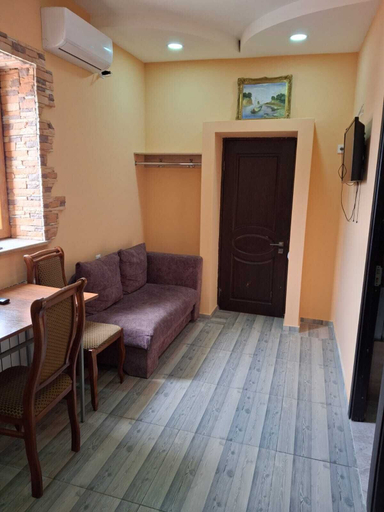 Room 3, Yerevan Guesthouse