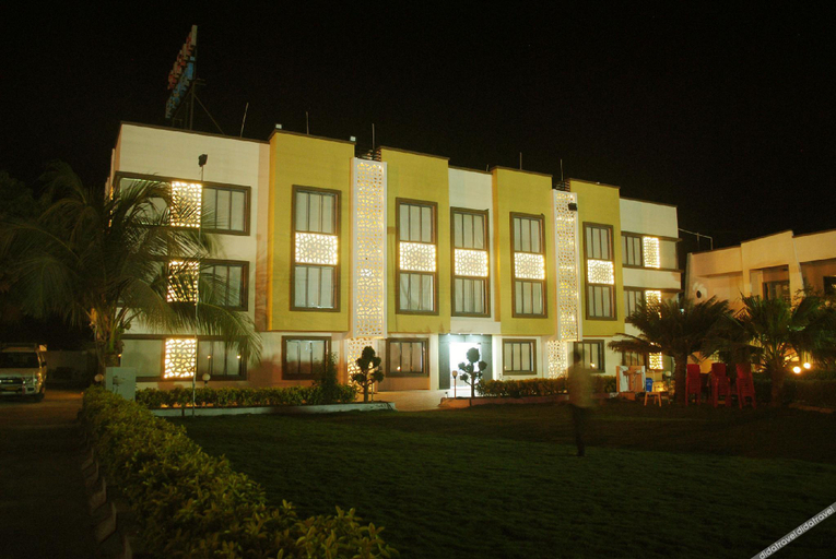 Exterior & Views 1, Safari Hotel & Resort, Gir Somnath