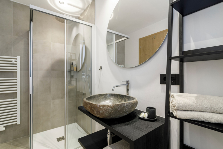Bathroom 5, Boutique Hotel Sole, Bolzano