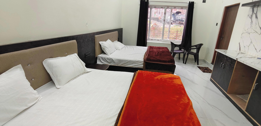 Room 2, Aditya Home Stay, Uttarkashi