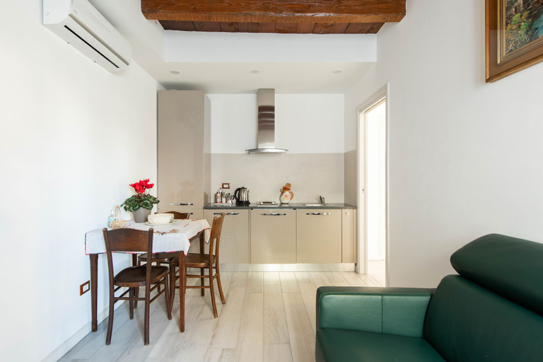 Living area 5, Varenna Apartments by Wonderful Italy, Lecco