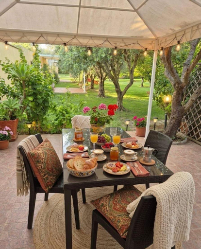 Food & Drinks 3, Villa del Papiro Charme Apartments, Syracuse
